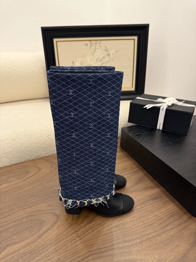 Ch**el boots
